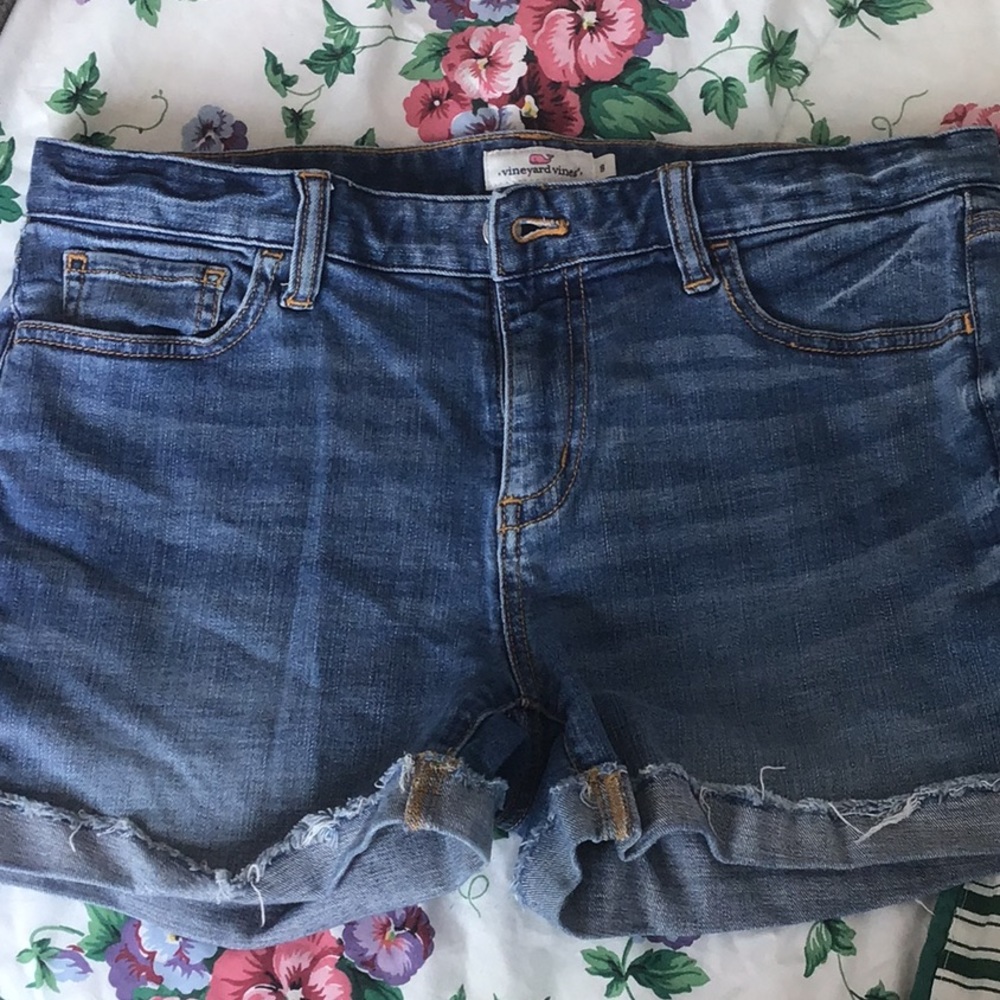 Vineyard vines shorts